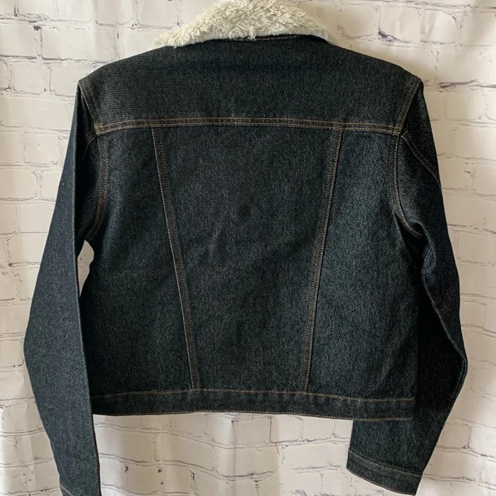 Women’s Jean Jacket - Picture 10 of 11